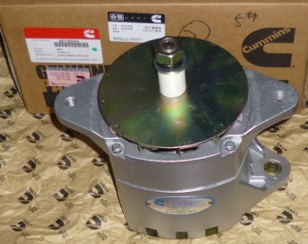 康明斯柴油發動機充電機發電機