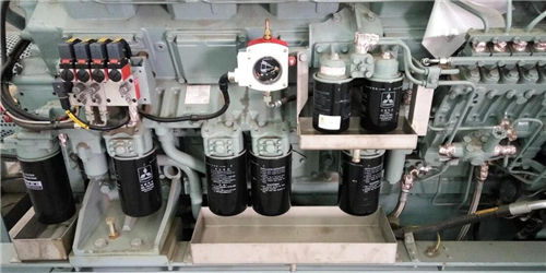 三菱12R發(fā)動(dòng)機(jī)機(jī)油冷器