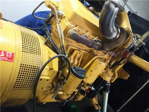 強鹿柴油發(fā)動機維修和調(diào)整氣冊