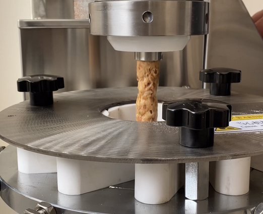 多功能包子機包不了肉餡，你說可笑不可笑