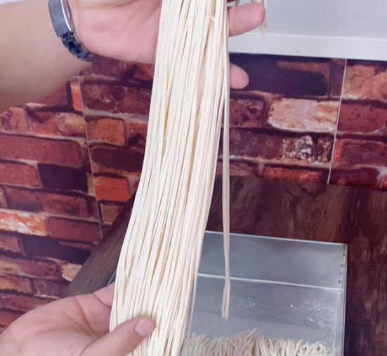 面條機(jī)怎么做面條