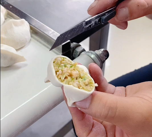 包子餃子一體機一小時可產(chǎn)多少包子和餃子？