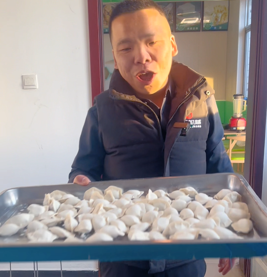 三好餃子機(jī)做出來(lái)的餃子