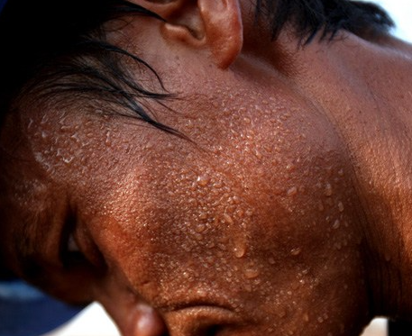 老兩口千里看機器：當閑不住遇上智能面條機，他們算清了這筆賬